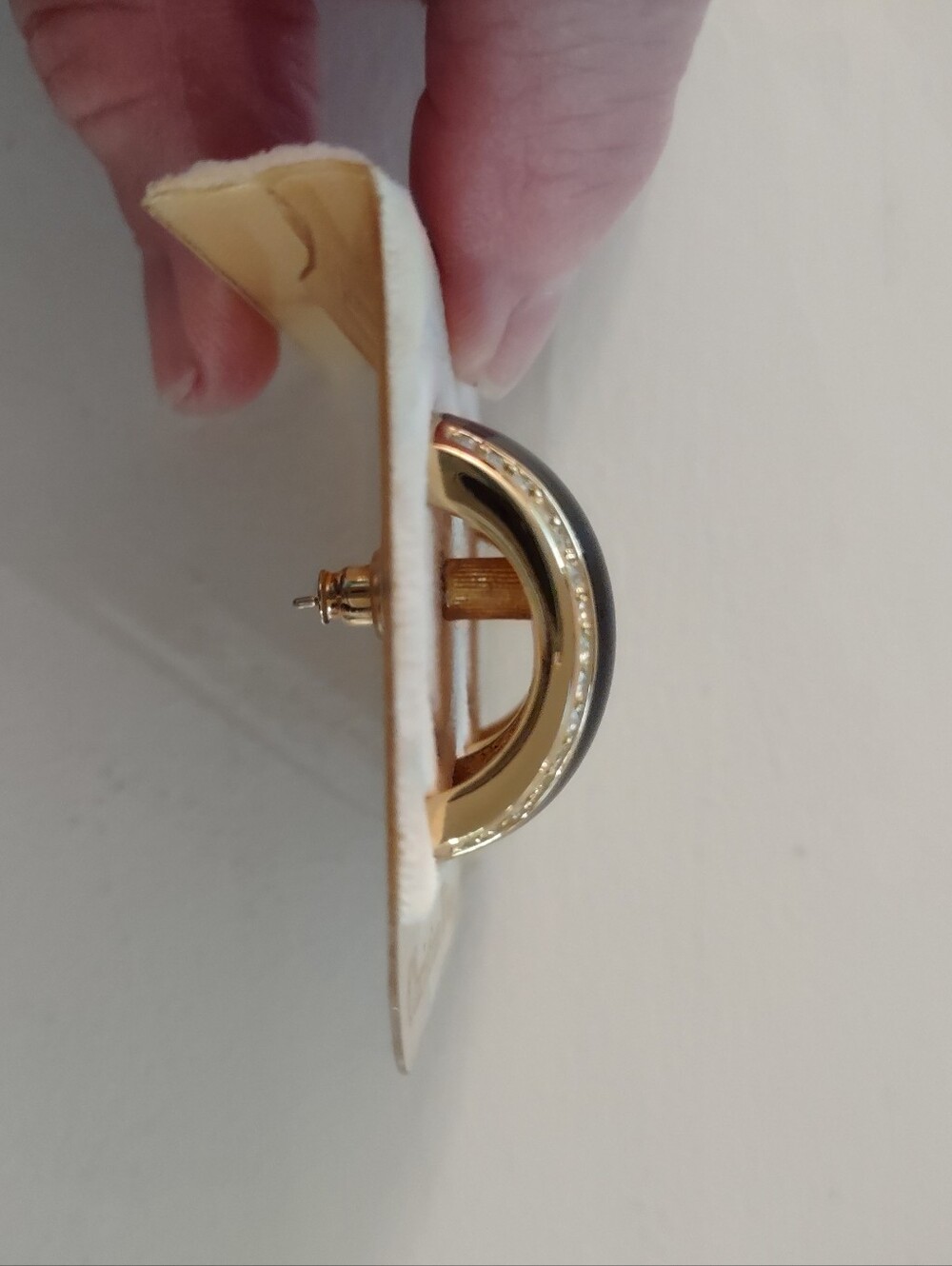 Christian Dior 14K Gold Post Half Hoop Black Enamel Earrings Vintage On Card - Picture 7 of 10